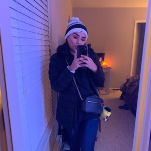 Meet your Posher, Roxy